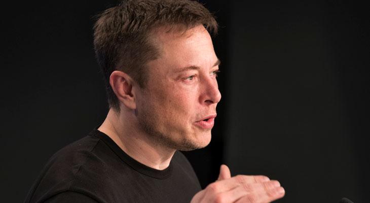 Elon Musk cree que para cambiar el mundo, las personas deben trabajar 100 horas por semana-0